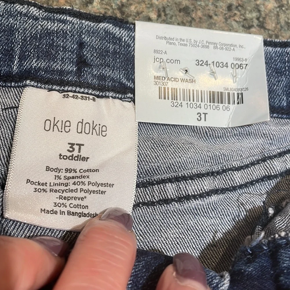 Okie Dokie 3T denim jean skirt with pockets and snap closure NEW - Picture 6 of 8